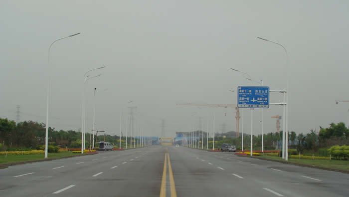  lu8路灯在天津